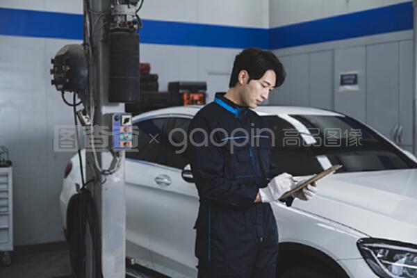 汽車服務(wù)維修中心概念及維修人員
